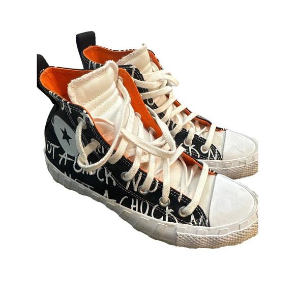 Converse High Top Shoes, Black and White, Mens SIze 6 - Picture 1 of 6